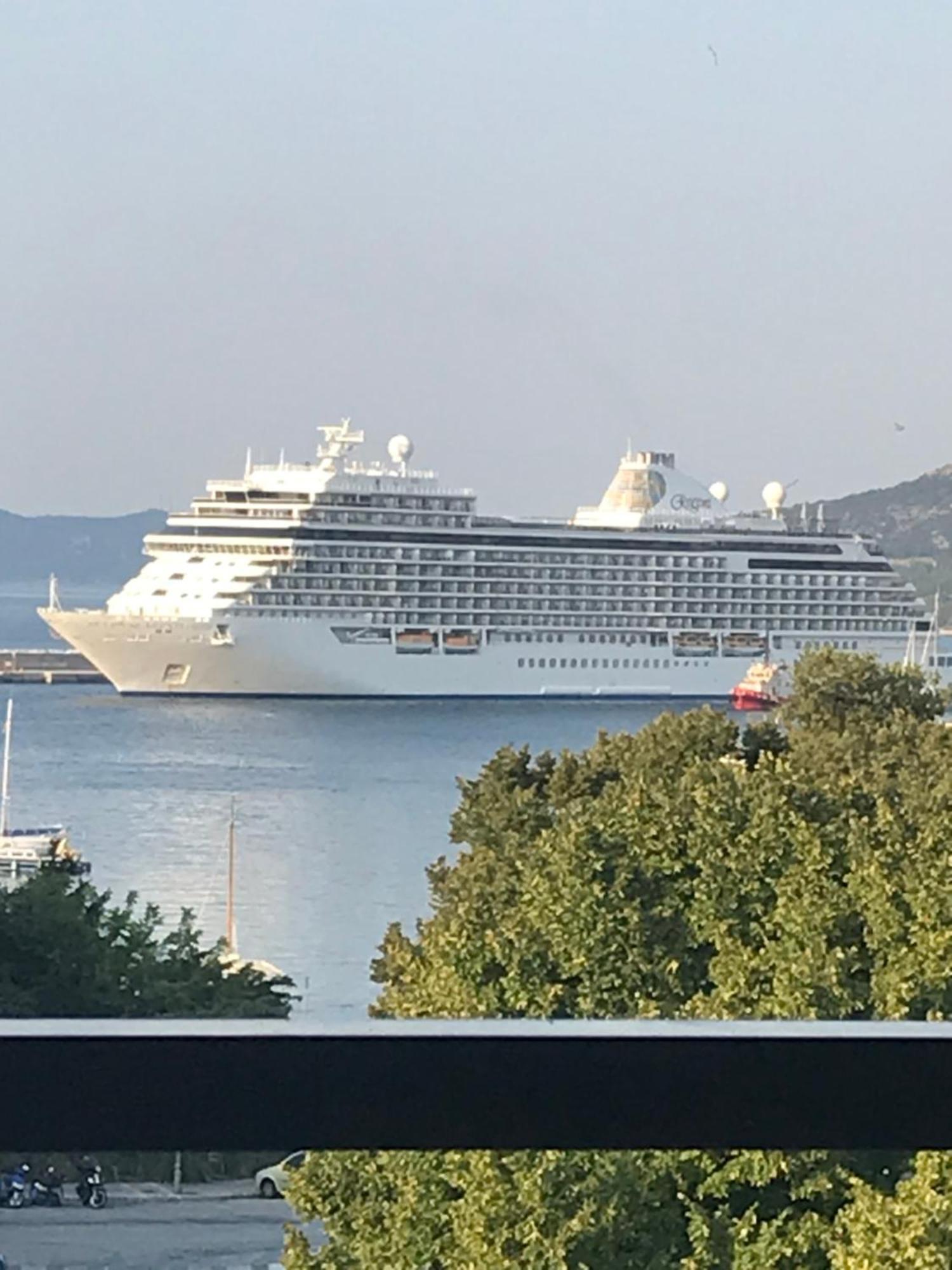 Апартаменты Kavala Squareview Экстерьер фото