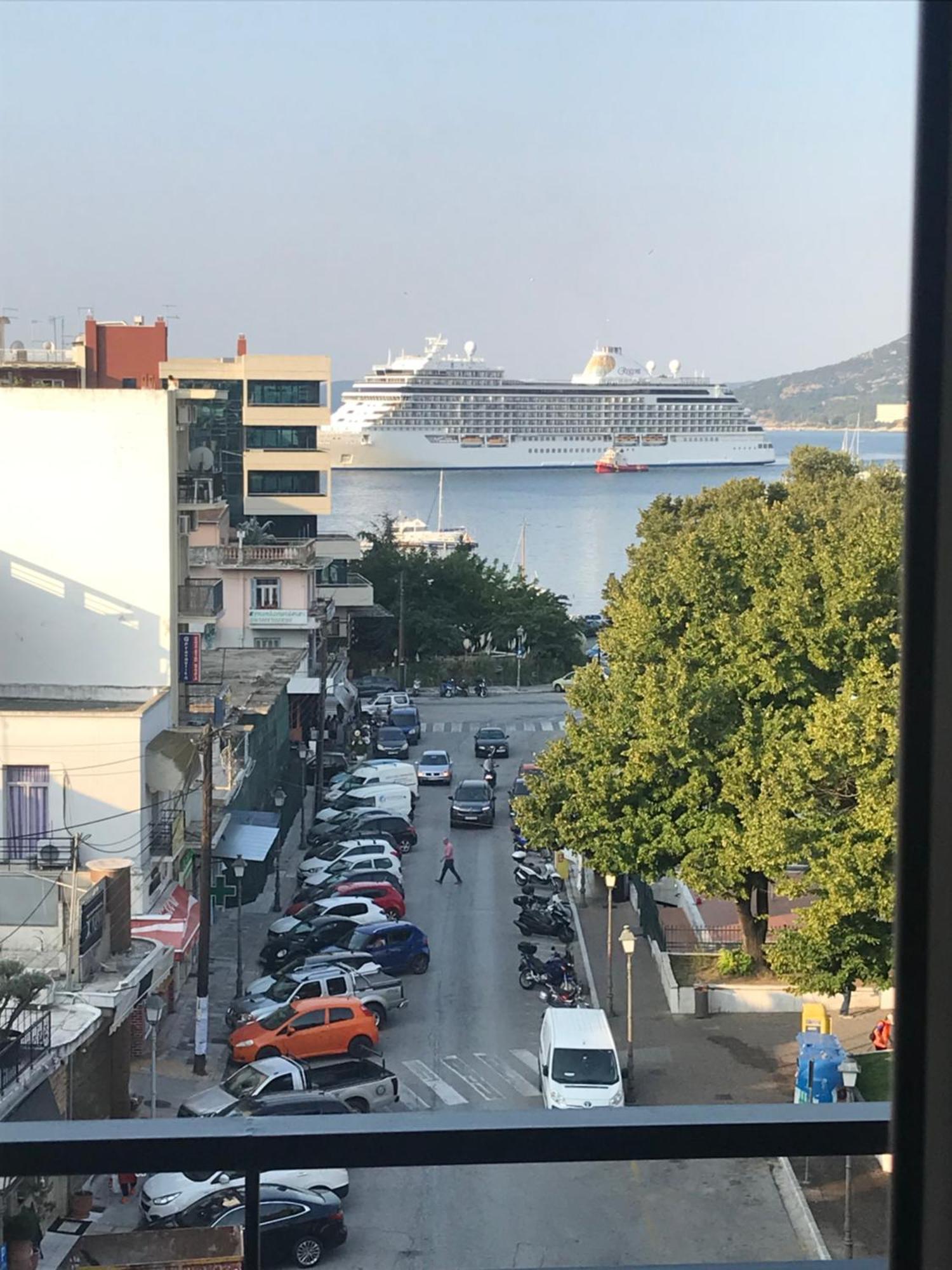 Апартаменты Kavala Squareview Экстерьер фото