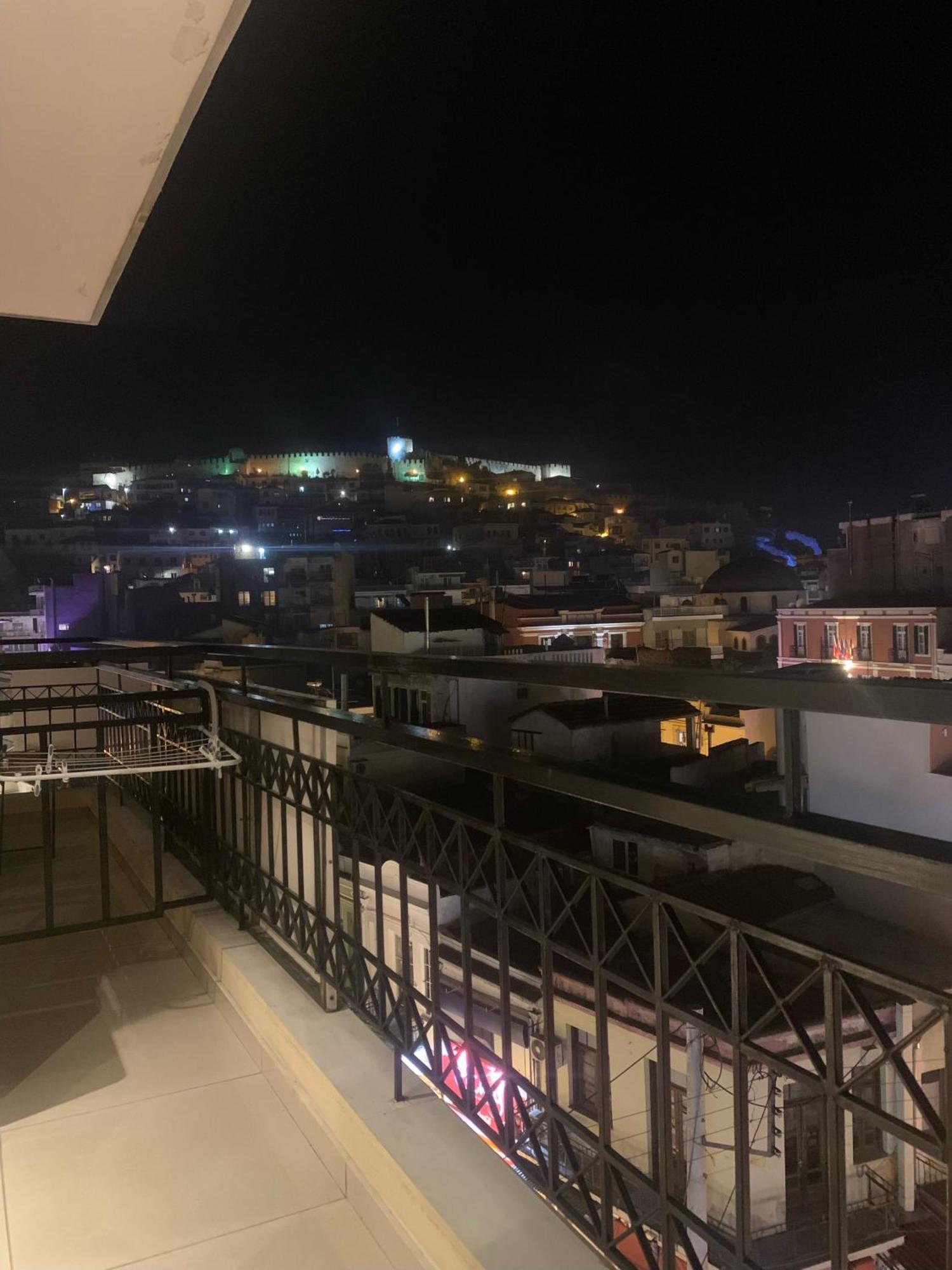 Апартаменты Kavala Squareview Экстерьер фото